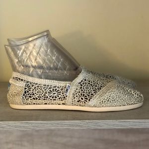 Brand New Lace Toms Womens Shoes